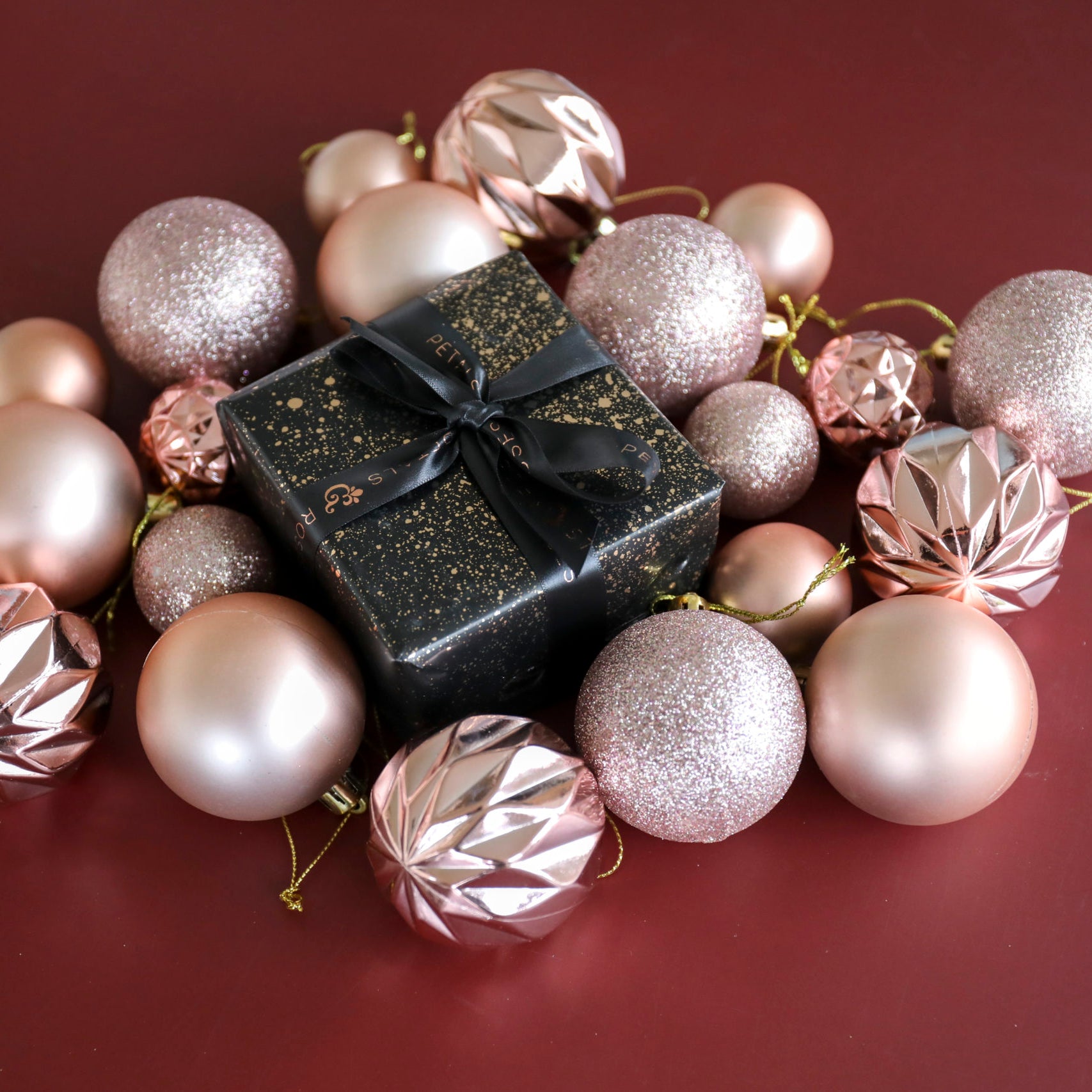 The Perfect Gifts for Her This Christmas