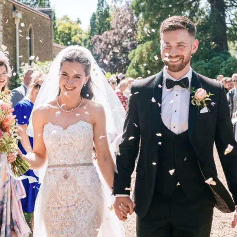 Get 15% Off Our Real Petal Confetti This Black Friday!